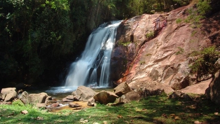 Visita&ccedil;&atilde;o &agrave; Cachoeira do Lageado